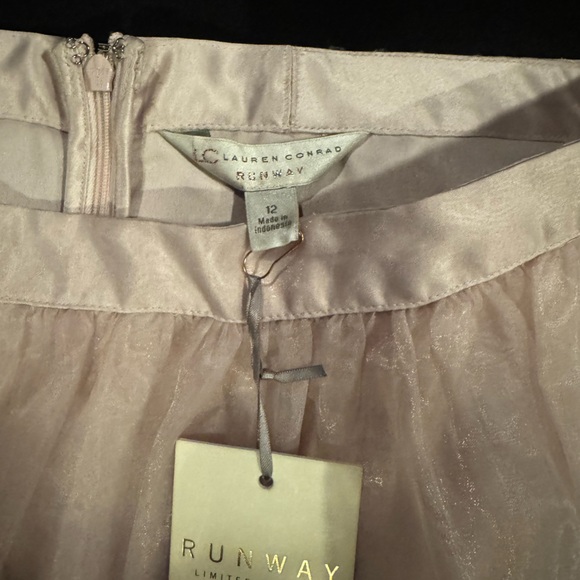LC Lauren Conrad Runway Limited Edition Blush Tulle Midi Skirt Size 12 NWT - Picture 5 of 7